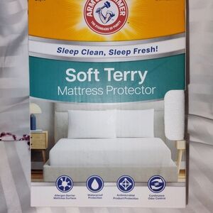 White Soft Terry Mattress Protector